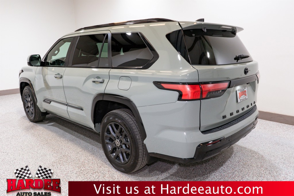 2024 Toyota Sequoia Image 3