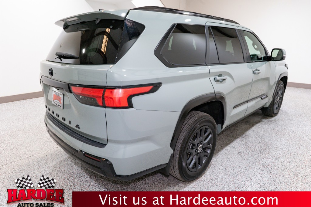 2024 Toyota Sequoia Image 5