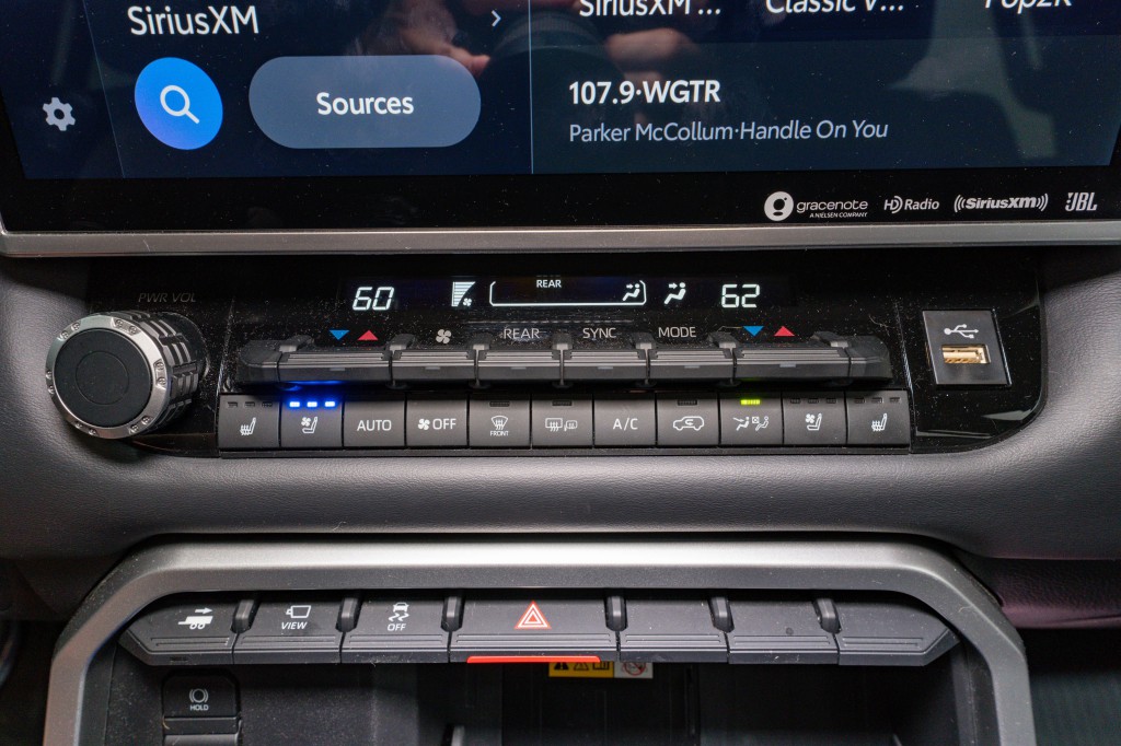 2024 Toyota Sequoia Image 22