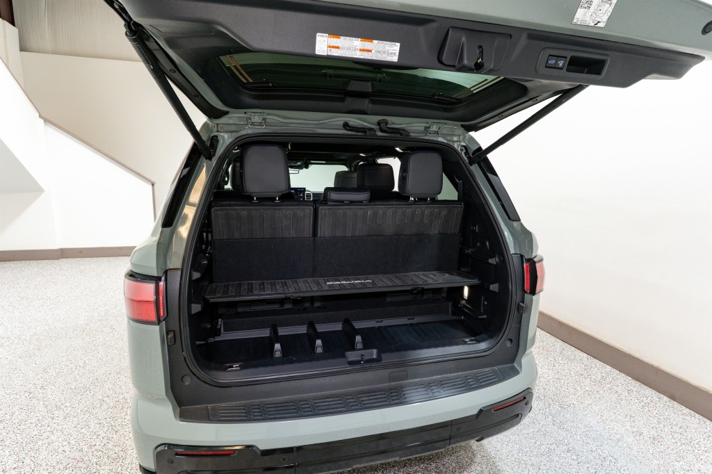 2024 Toyota Sequoia Image 36