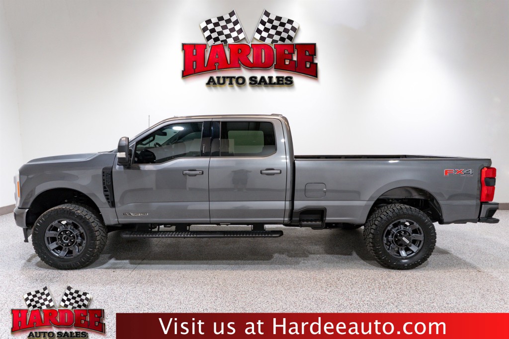2023 Ford F-250 Image 1