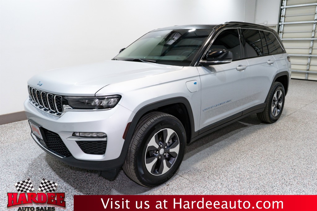 2023 Jeep Grand Cherokee Image 2