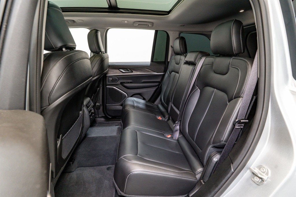 2023 Jeep Grand Cherokee Image 33