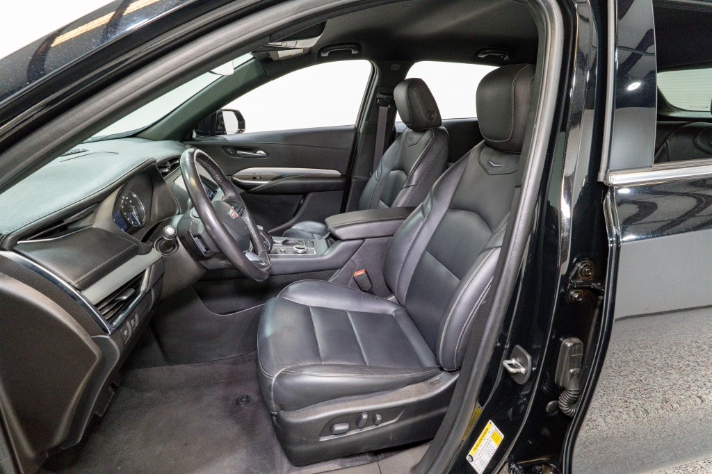 2019 Cadillac XT4 Image 16
