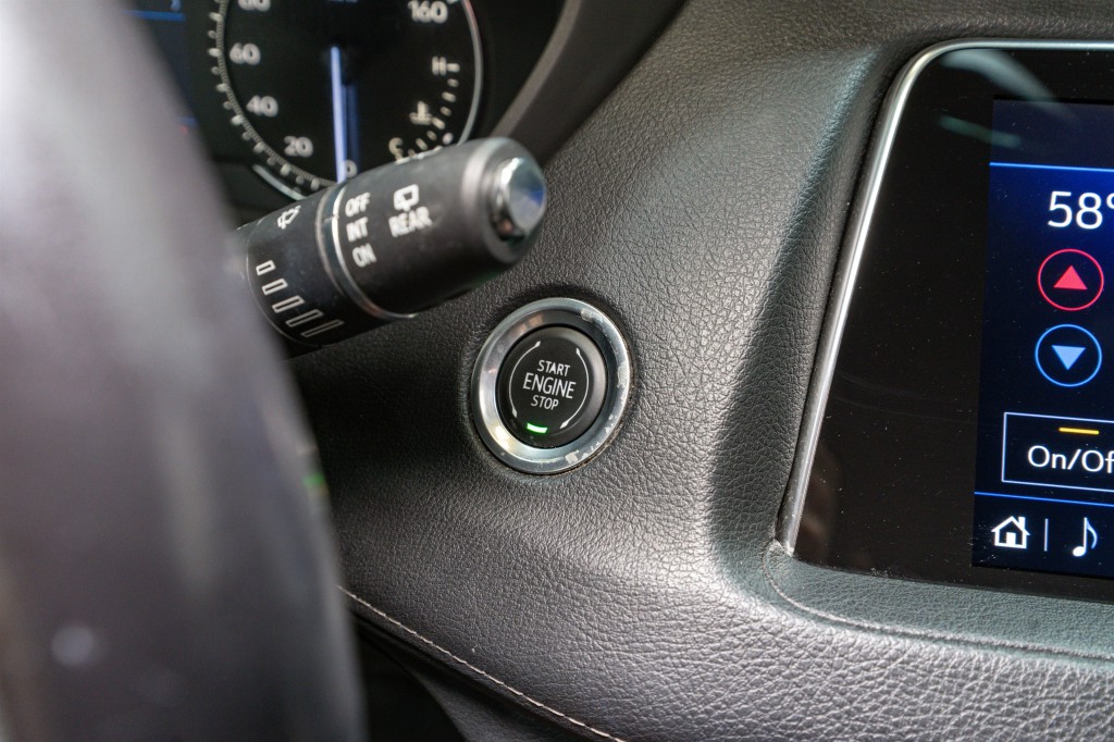 2019 Cadillac XT4 Image 32