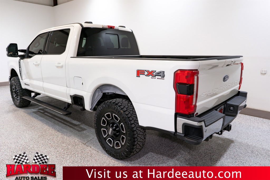 2023 Ford F-250 Image 3