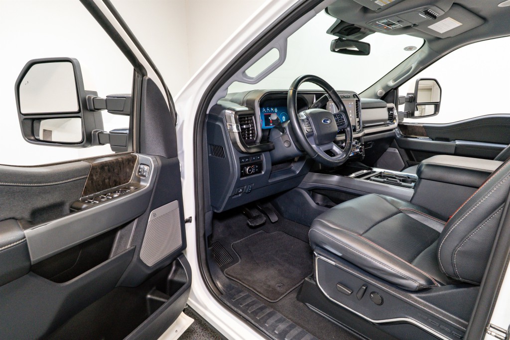 2023 Ford F-250 Image 14