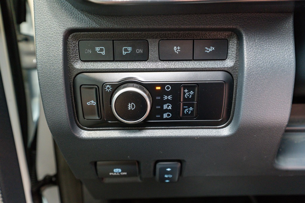 2023 Ford F-250 Image 38