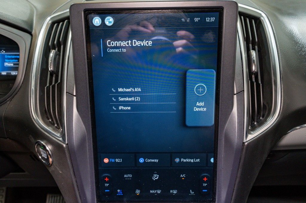 2022 Ford Edge Image 18