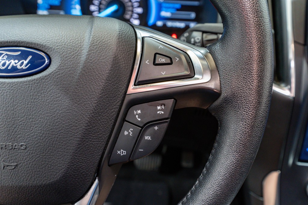 2022 Ford Edge Image 26