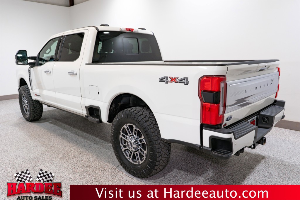 2023 Ford F-250 Image 3