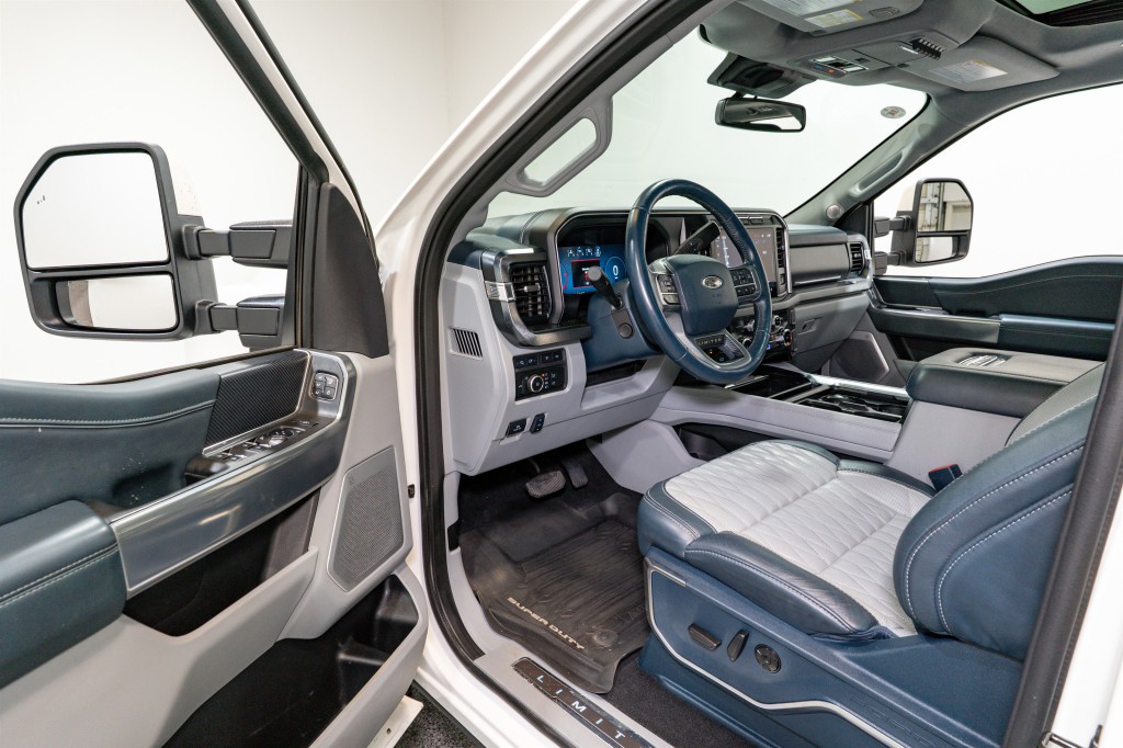 2023 Ford F-250 Image 16