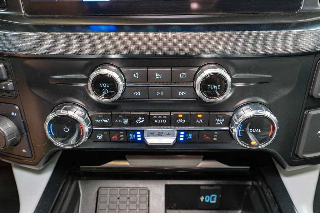 2023 Ford F-250 Image 30