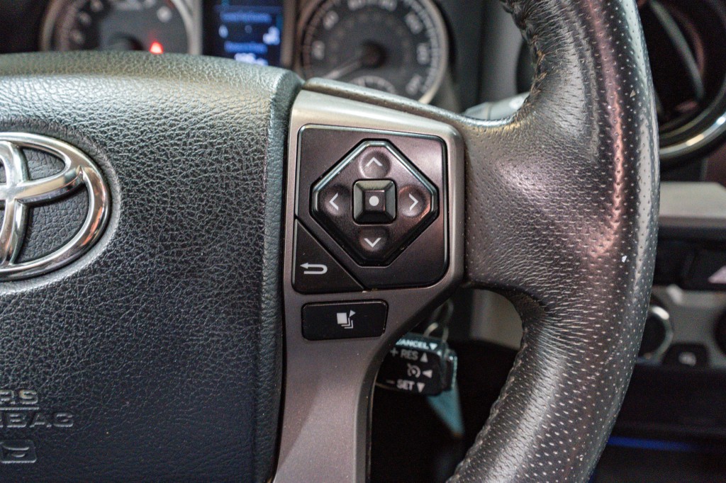 2017 Toyota Tacoma Image 29