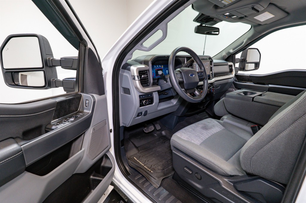2023 Ford F-250 Image 15