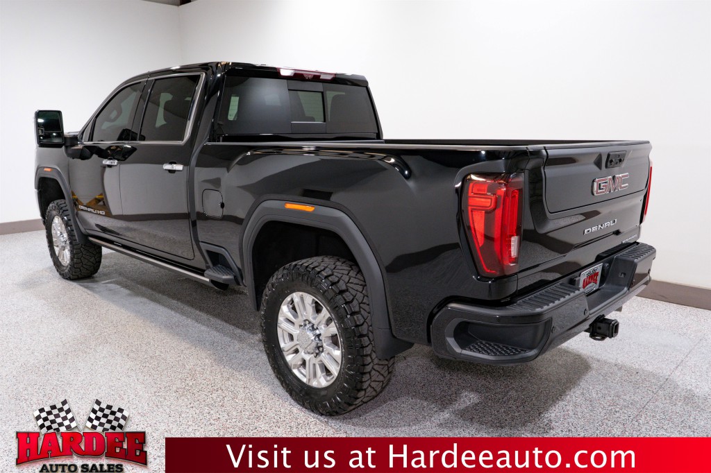 2023 GMC Sierra 3500 Image 3