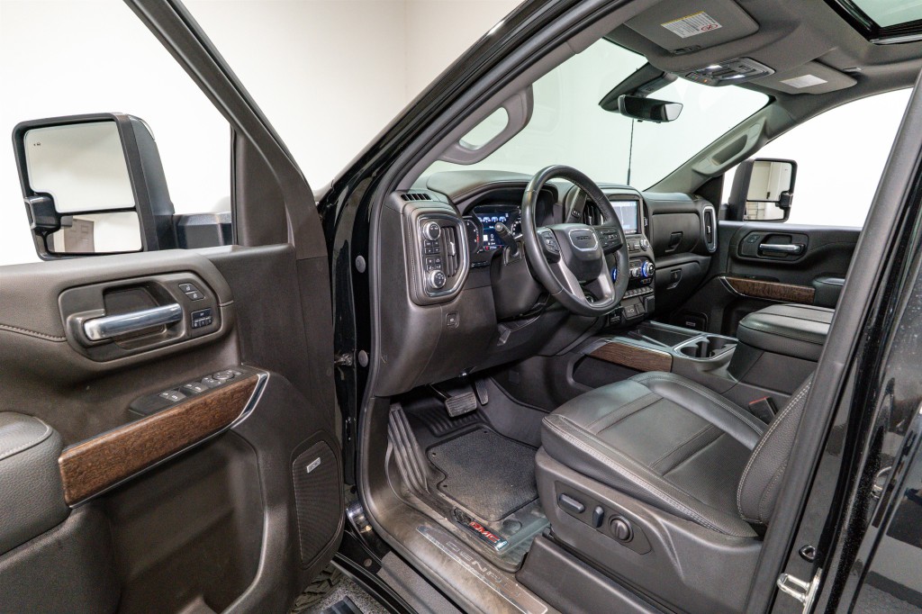 2023 GMC Sierra 3500 Image 15