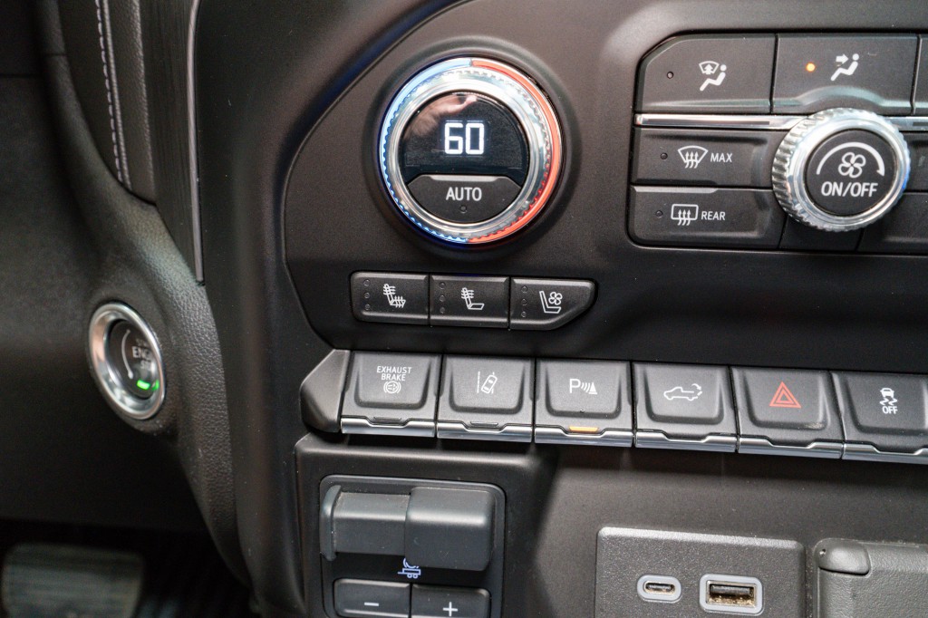2023 GMC Sierra 3500 Image 29