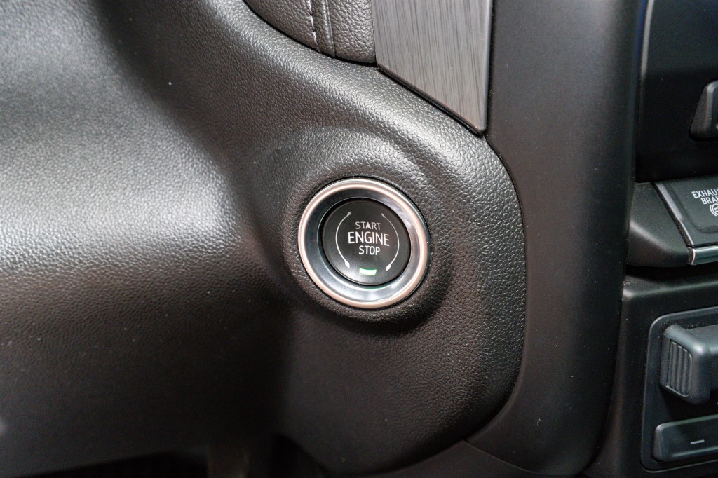 2023 GMC Sierra 3500 Image 32