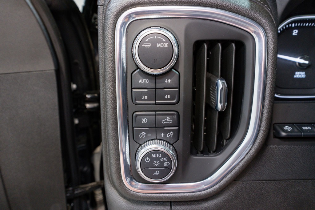 2023 GMC Sierra 3500 Image 38