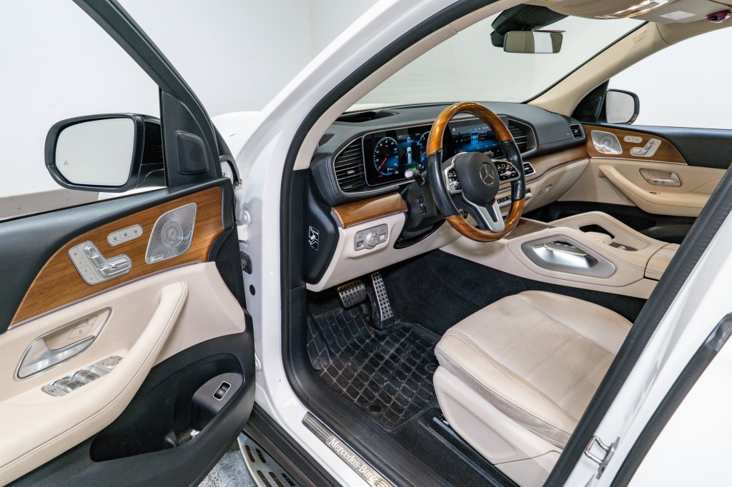 2021 Mercedes-Benz GLS-Class Image 12