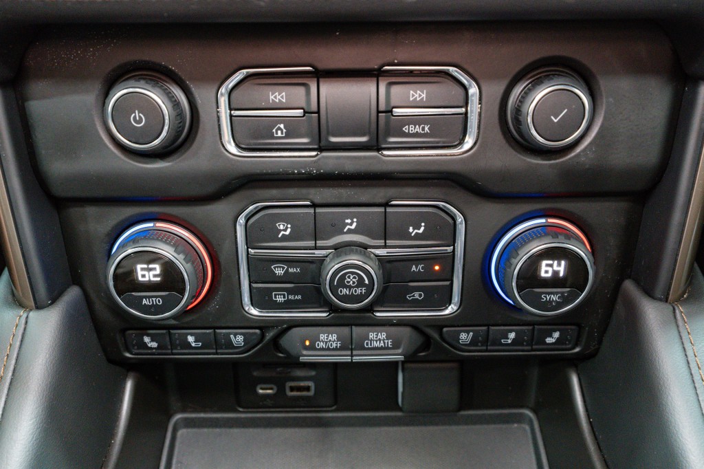 2021 Chevrolet Tahoe Image 24