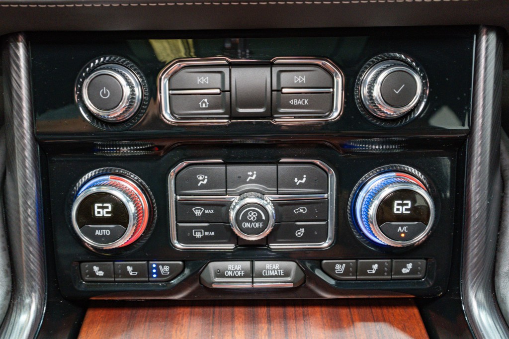 2024 GMC Yukon Image 25