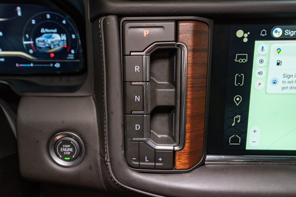2024 GMC Yukon Image 28