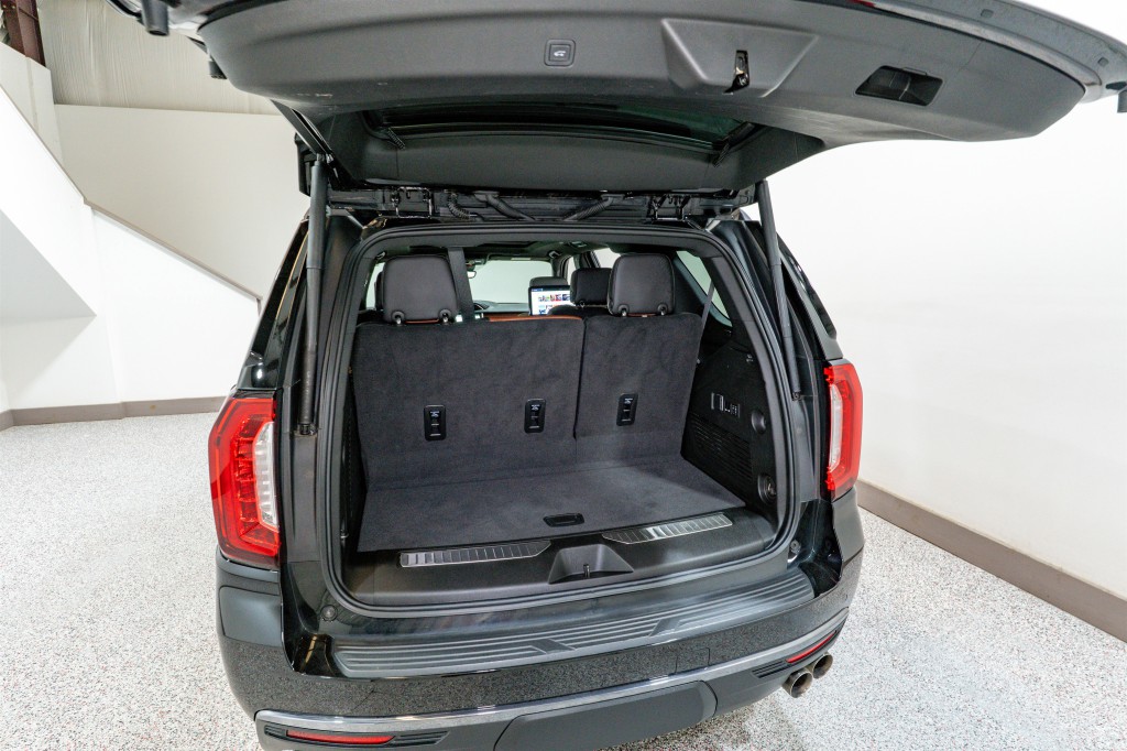 2024 GMC Yukon Image 39