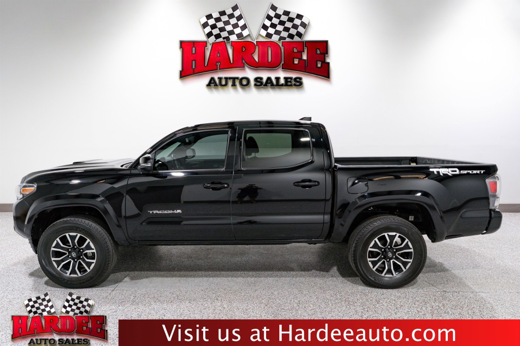 2023 Toyota Tacoma Image 1