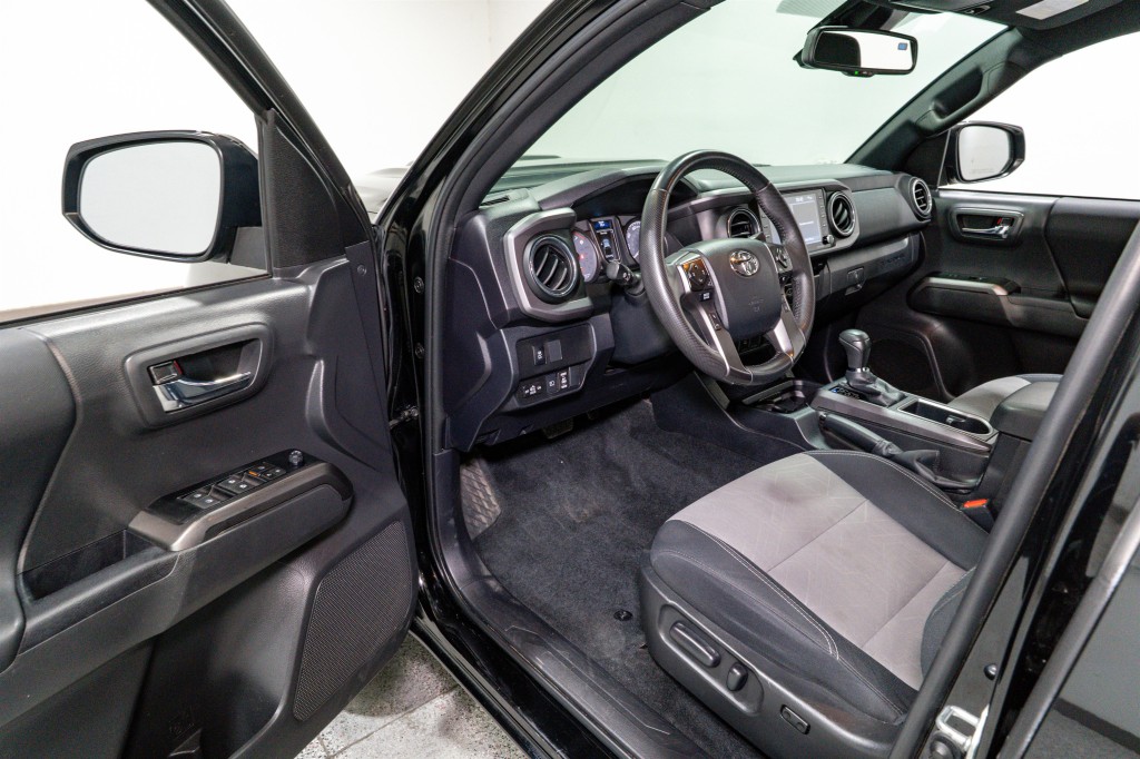 2023 Toyota Tacoma Image 13