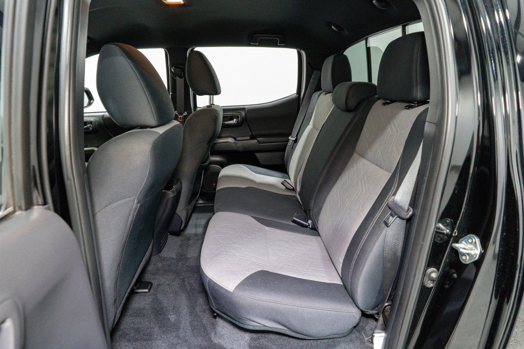 2023 Toyota Tacoma Image 32