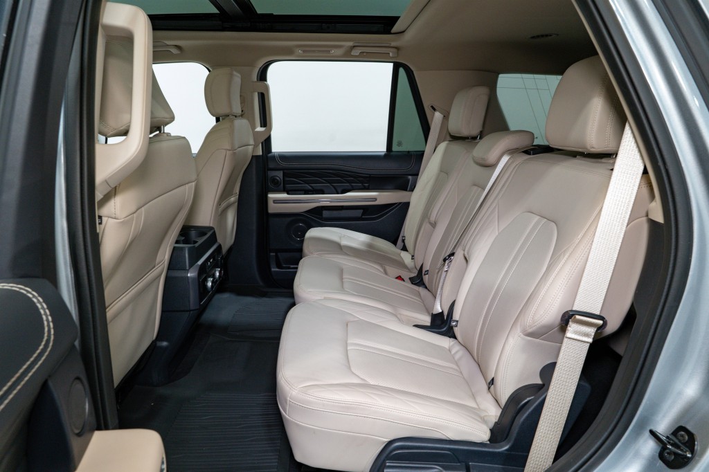 2024 Ford Expedition Image 35