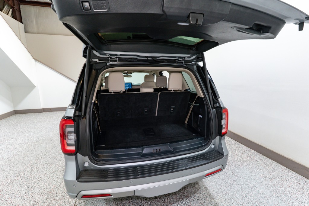 2024 Ford Expedition Image 37