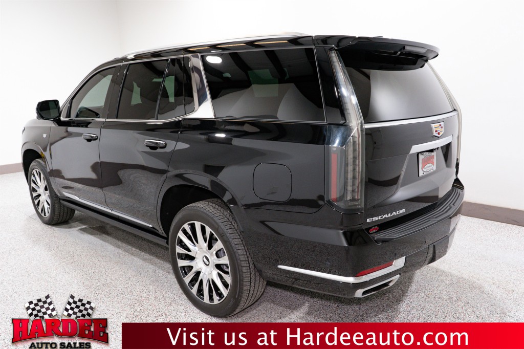 2025 Cadillac Escalade Image 3