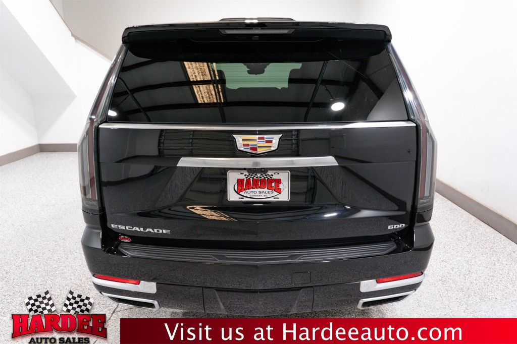 2025 Cadillac Escalade Image 4
