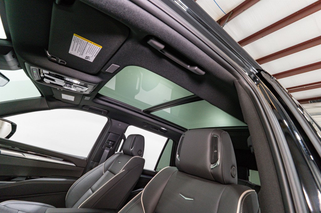 2025 Cadillac Escalade Image 18