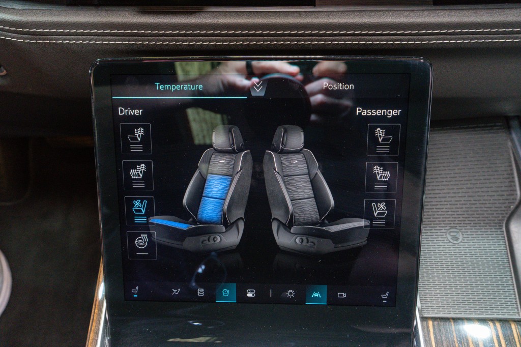 2025 Cadillac Escalade Image 28