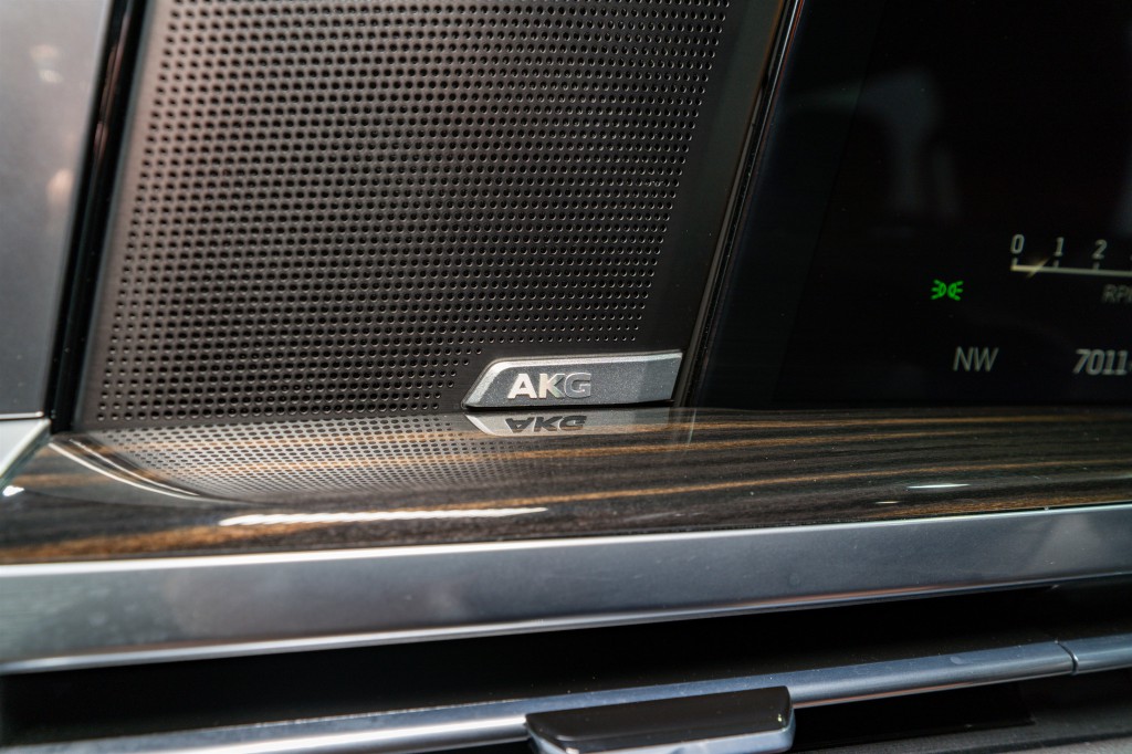 2025 Cadillac Escalade Image 37