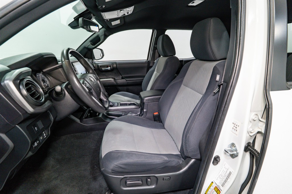 2021 Toyota Tacoma Image 15