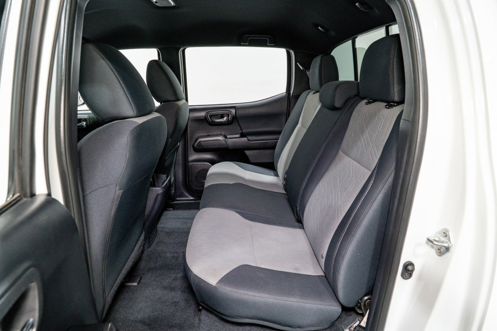 2021 Toyota Tacoma Image 31