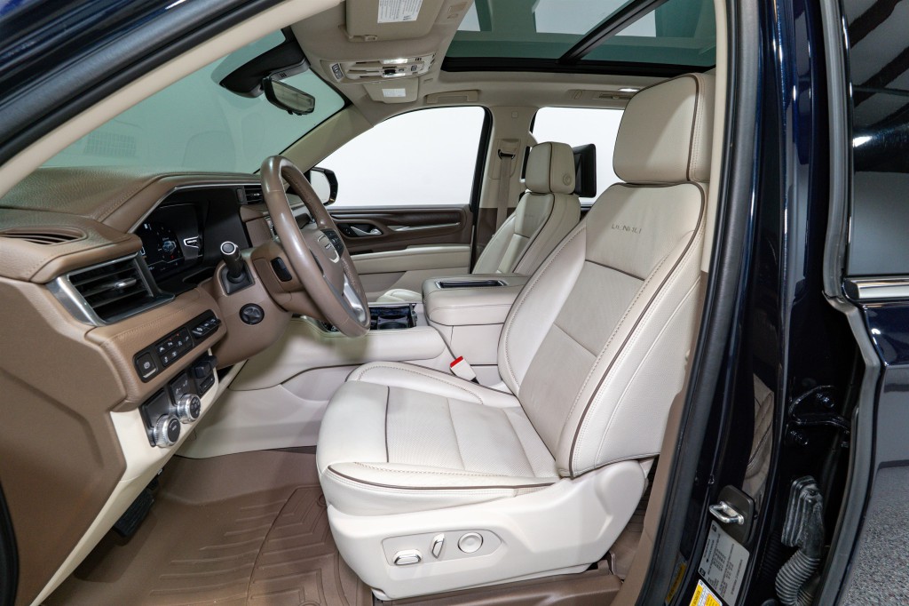 2022 GMC Yukon Image 17