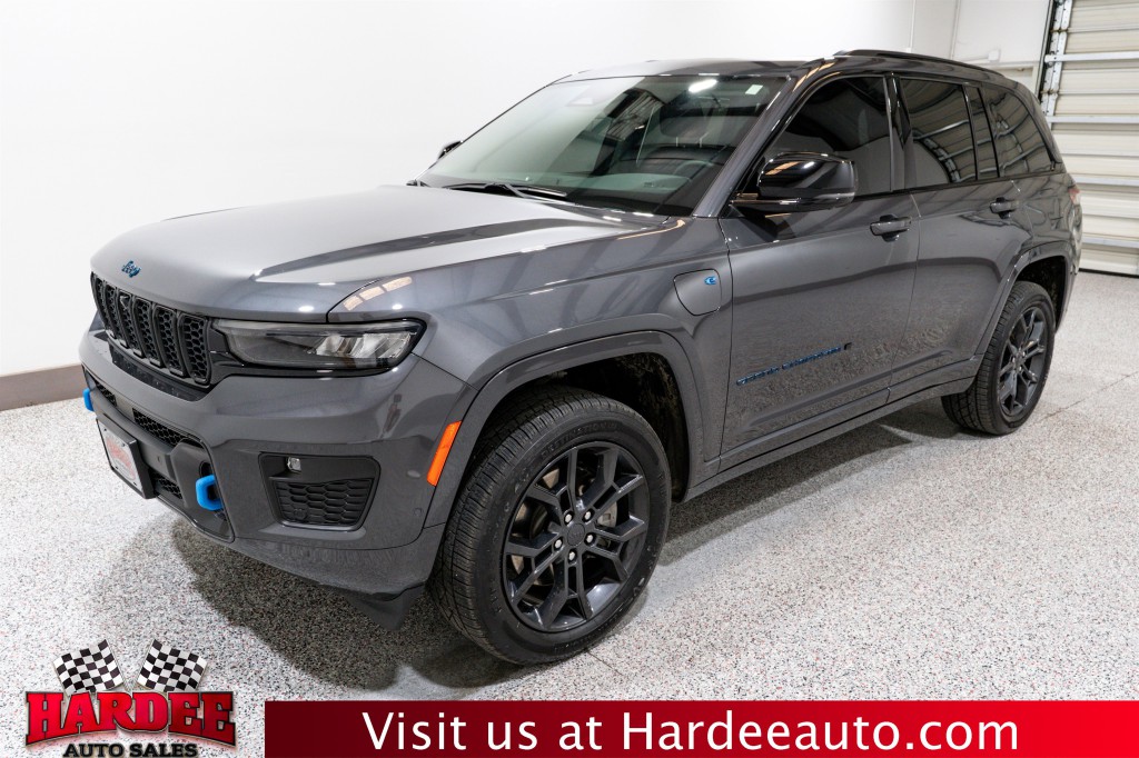 2023 Jeep Grand Cherokee Image 2