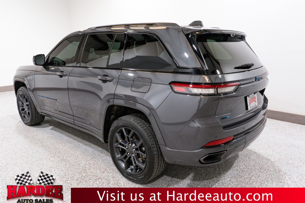 2023 Jeep Grand Cherokee Image 3