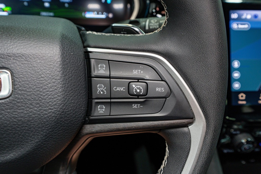 2023 Jeep Grand Cherokee Image 30