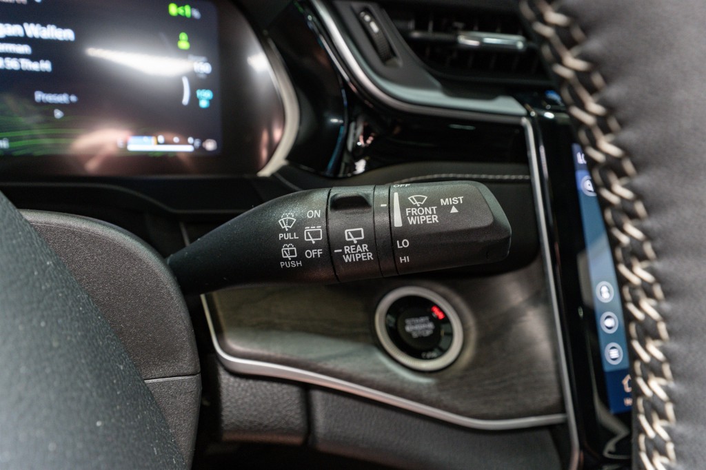 2023 Jeep Grand Cherokee Image 32