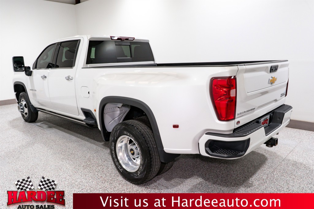 2023 Chevrolet Silverado 1500 Image 3