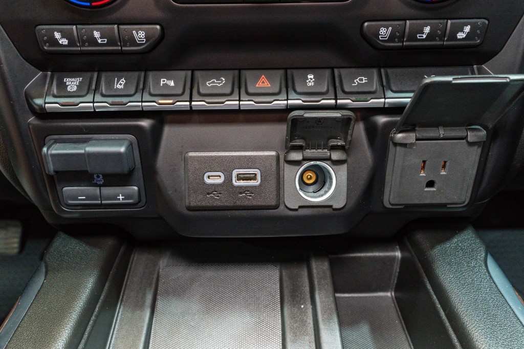 2023 Chevrolet Silverado 1500 Image 32