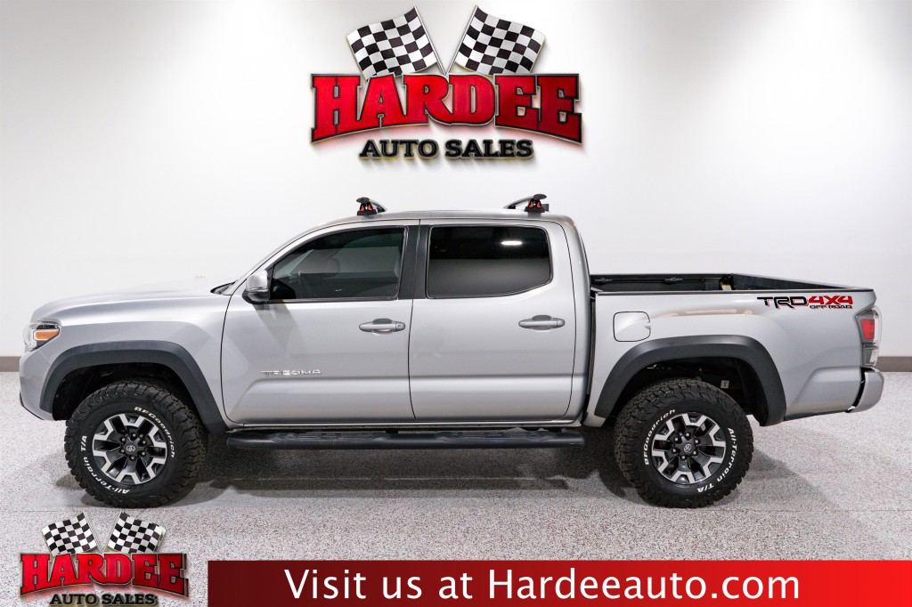 2021 Toyota Tacoma Image 1