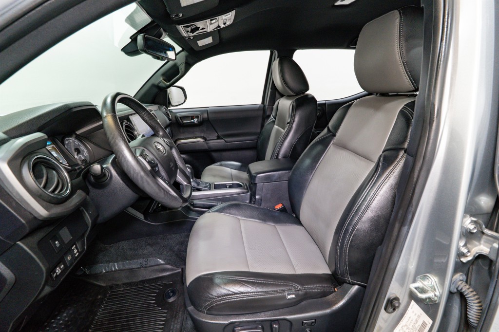 2021 Toyota Tacoma Image 16